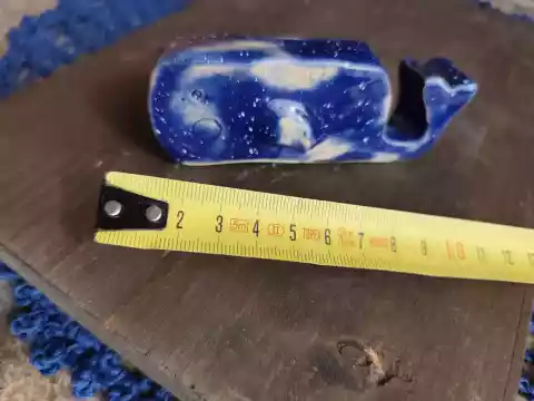 Delfinek ceramiczny