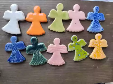 aniołek ceramiczny magnes