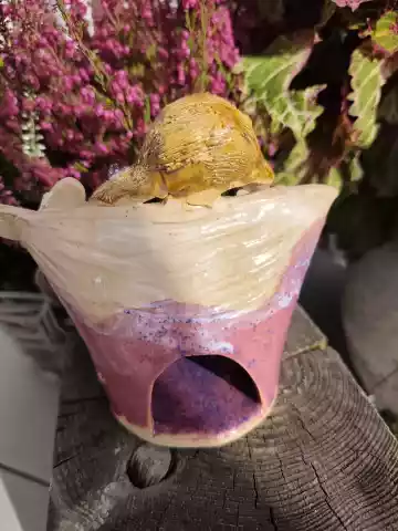 Anioł ceramiczny lampion z motylem