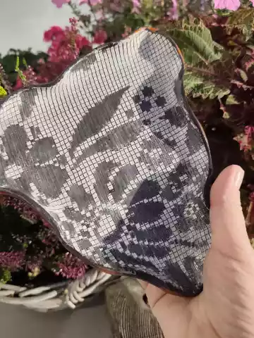 Misa ceramiczna na nóżkach koronka