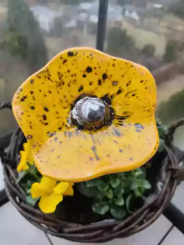 kwiat ceramiczny poidło