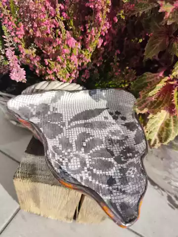 Misa ceramiczna na nóżkach koronka