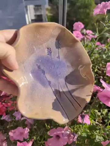 Miseczka ceramiczna z lawendą
