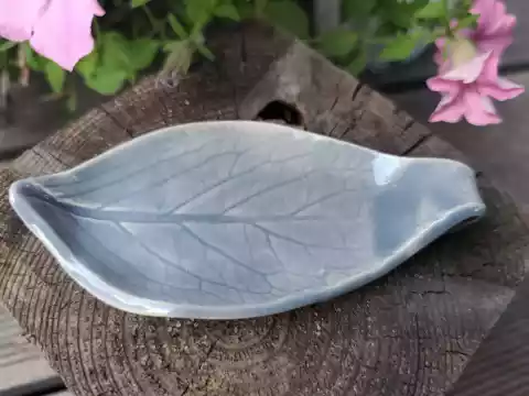 Liść ceramiczny mały