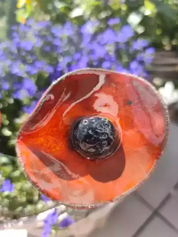 Kwiat ceramiczny mak