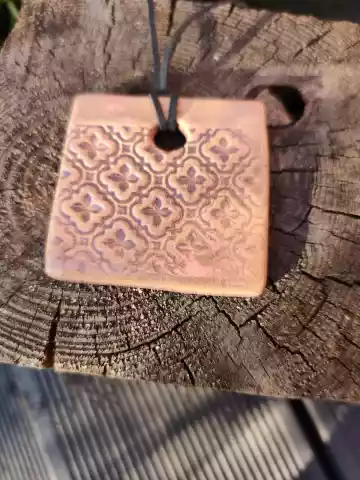 Wisior ceramiczny 1