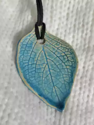 Wisior ceramiczny turkus