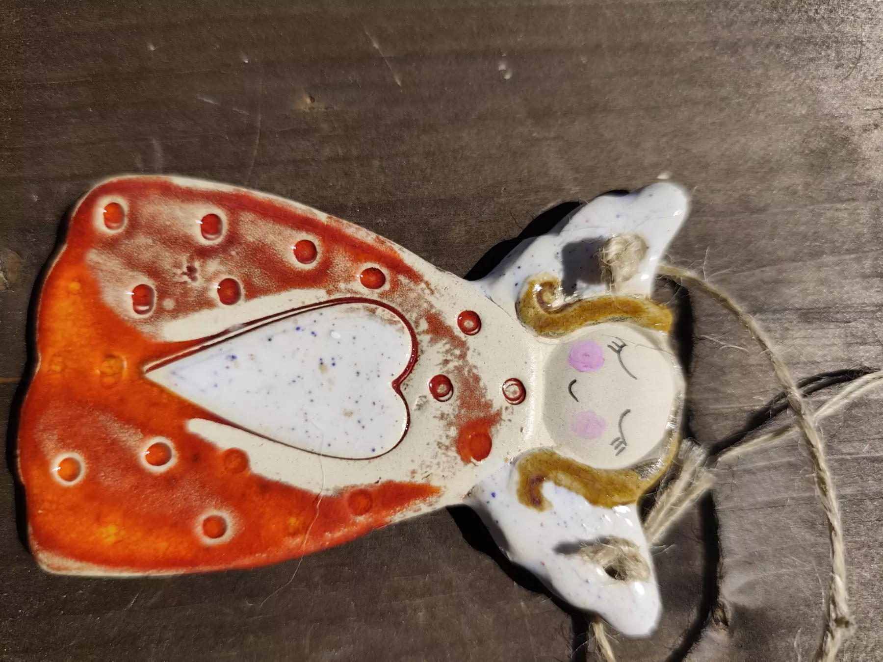 anioł ceramiczny