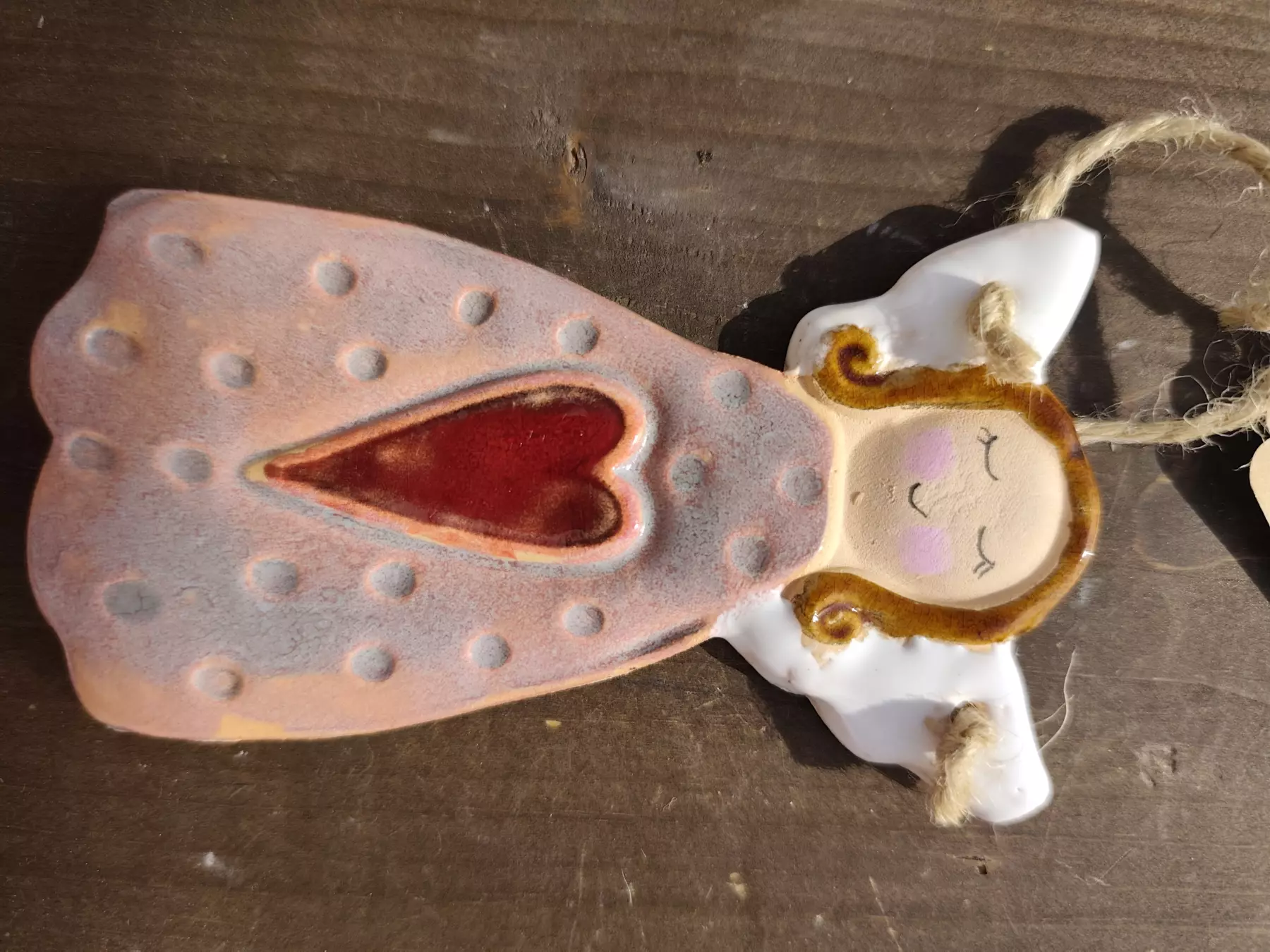 Anioł ceramiczny uroczy