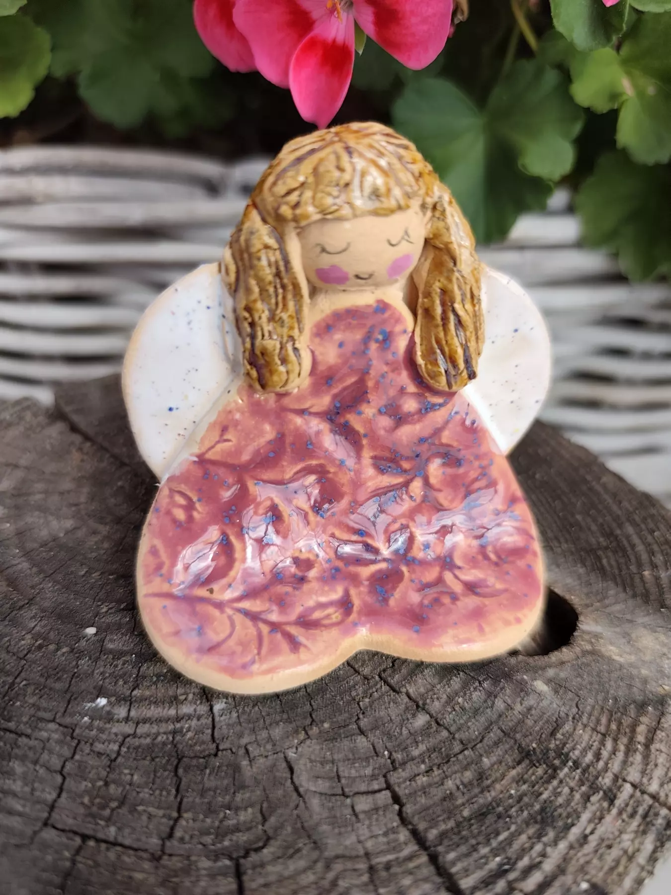Anioł ceramiczny serduszko
