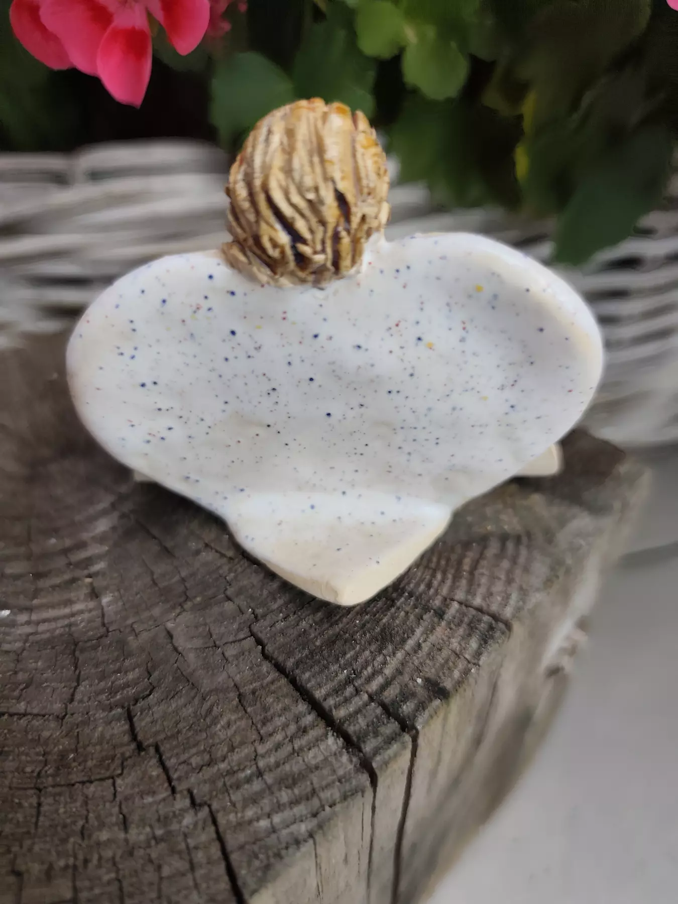 Anioł ceramiczny serduszko
