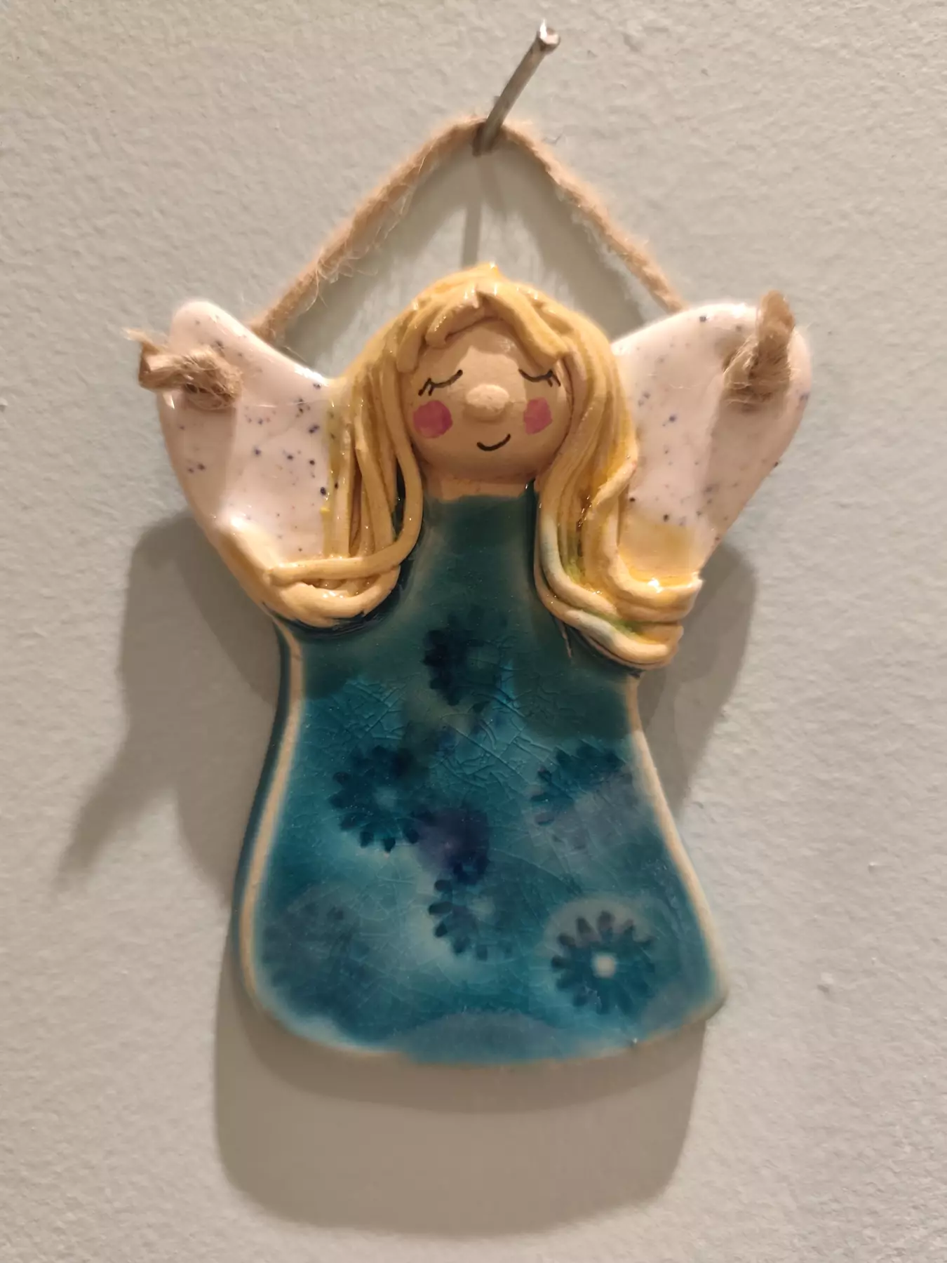 aniołek ceramiczny