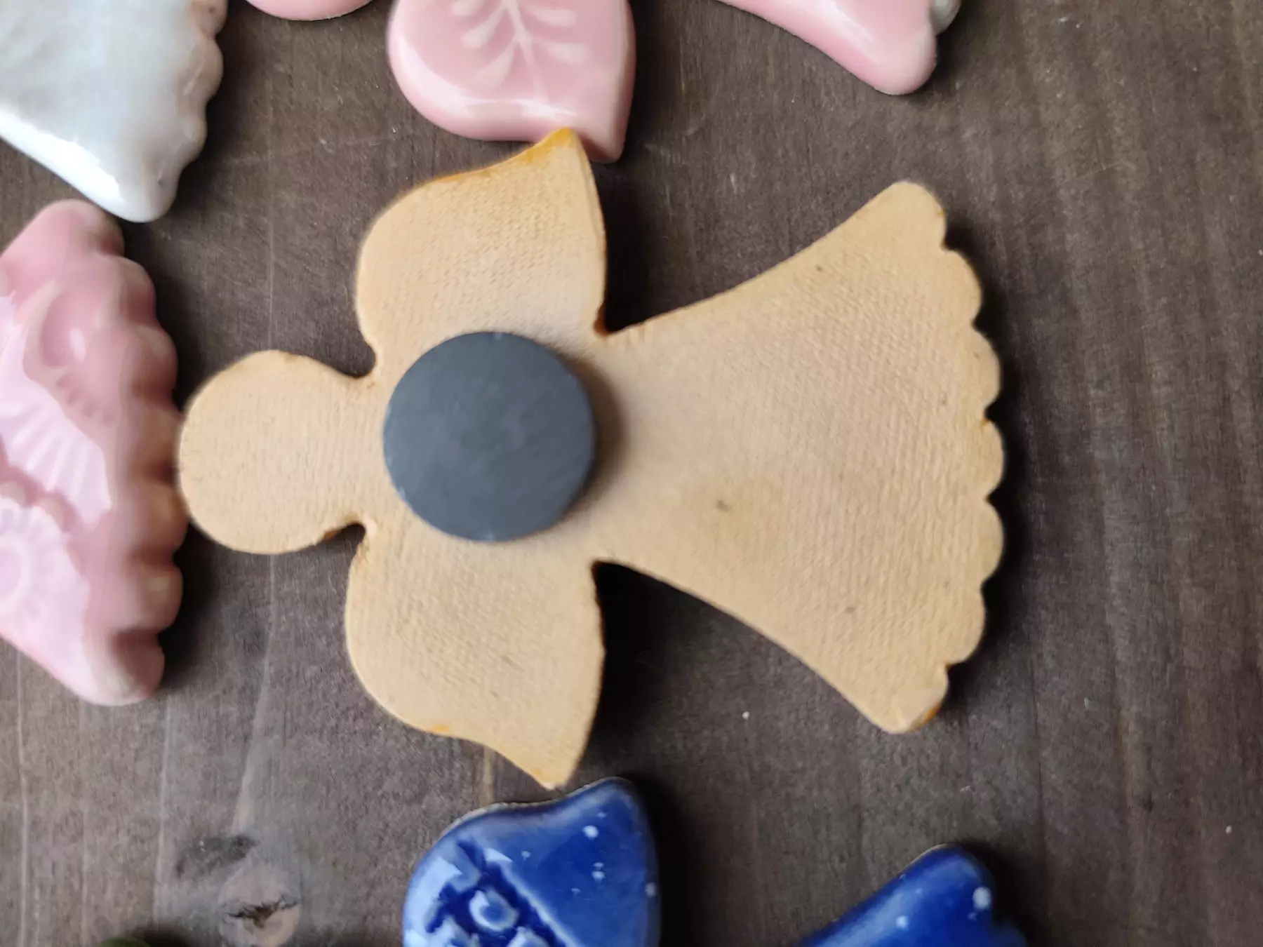 aniołek ceramiczny magnes