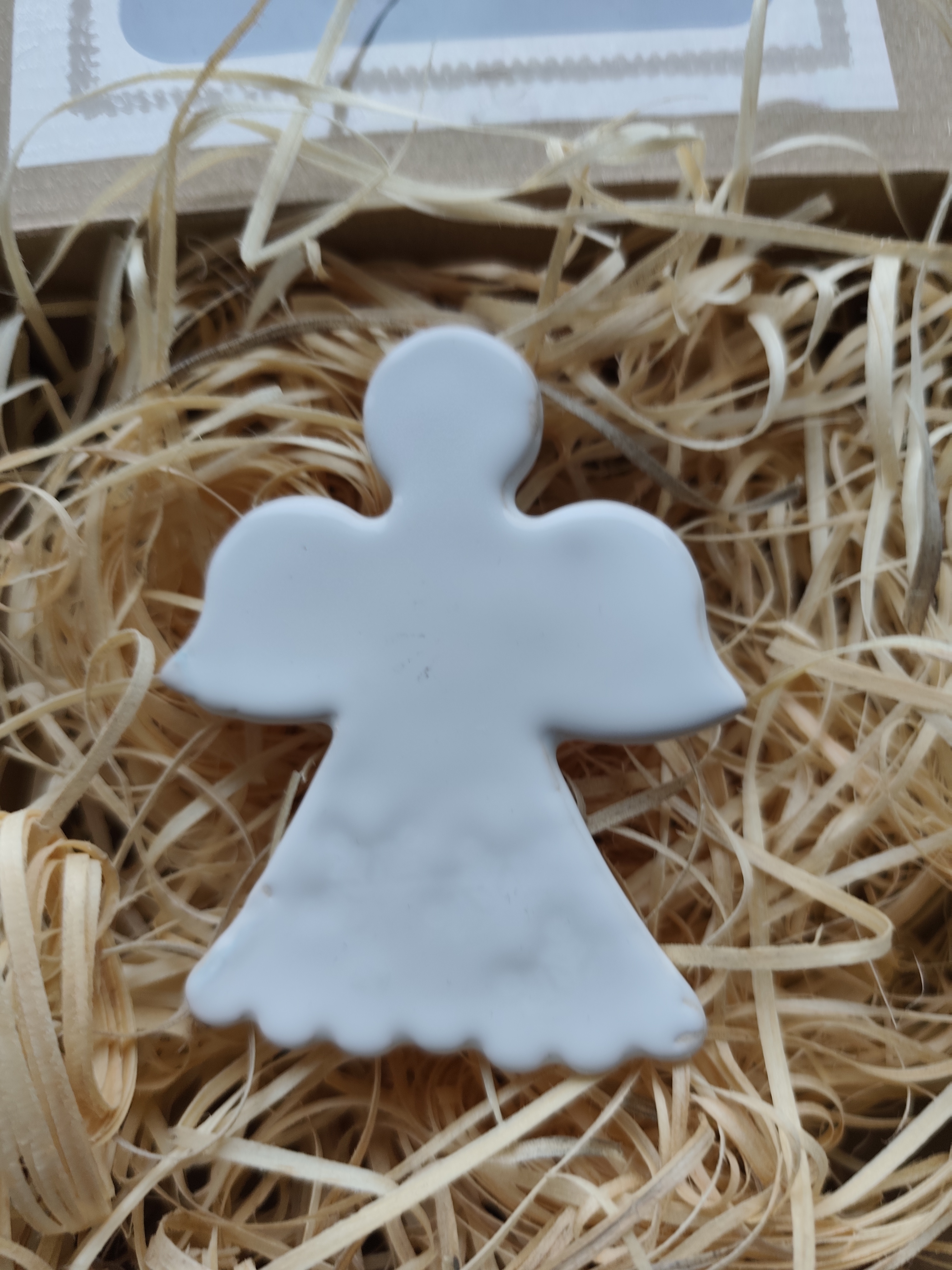 aniołek ceramiczny magnes z14