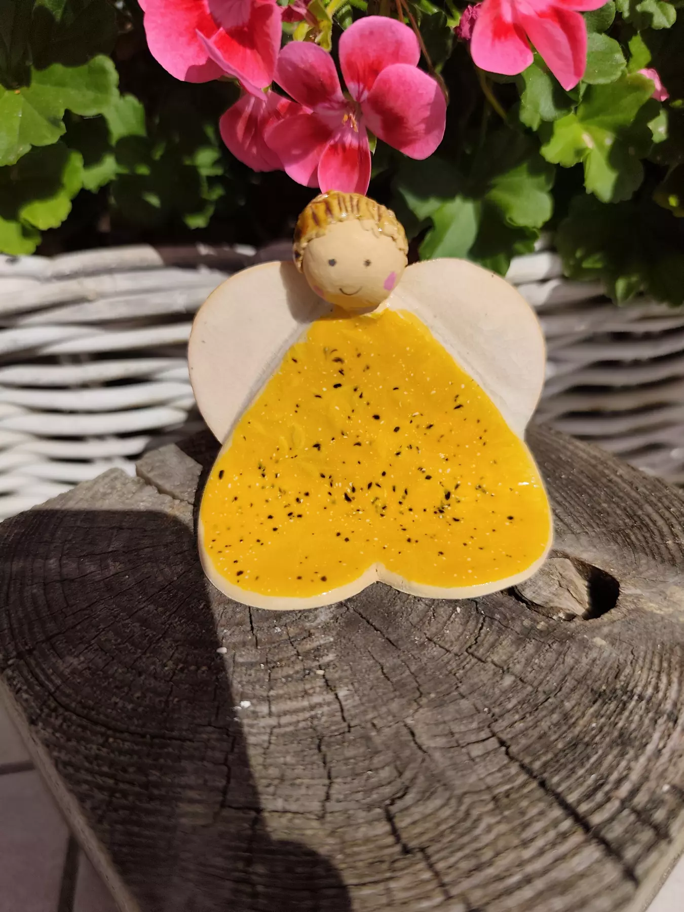 Aniołek ceramiczny serduszko