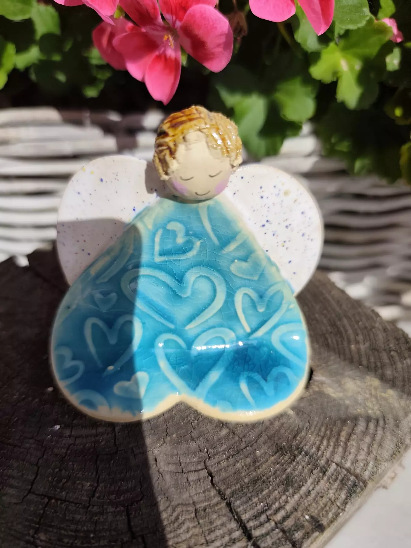 Aniołek ceramiczny serduszko