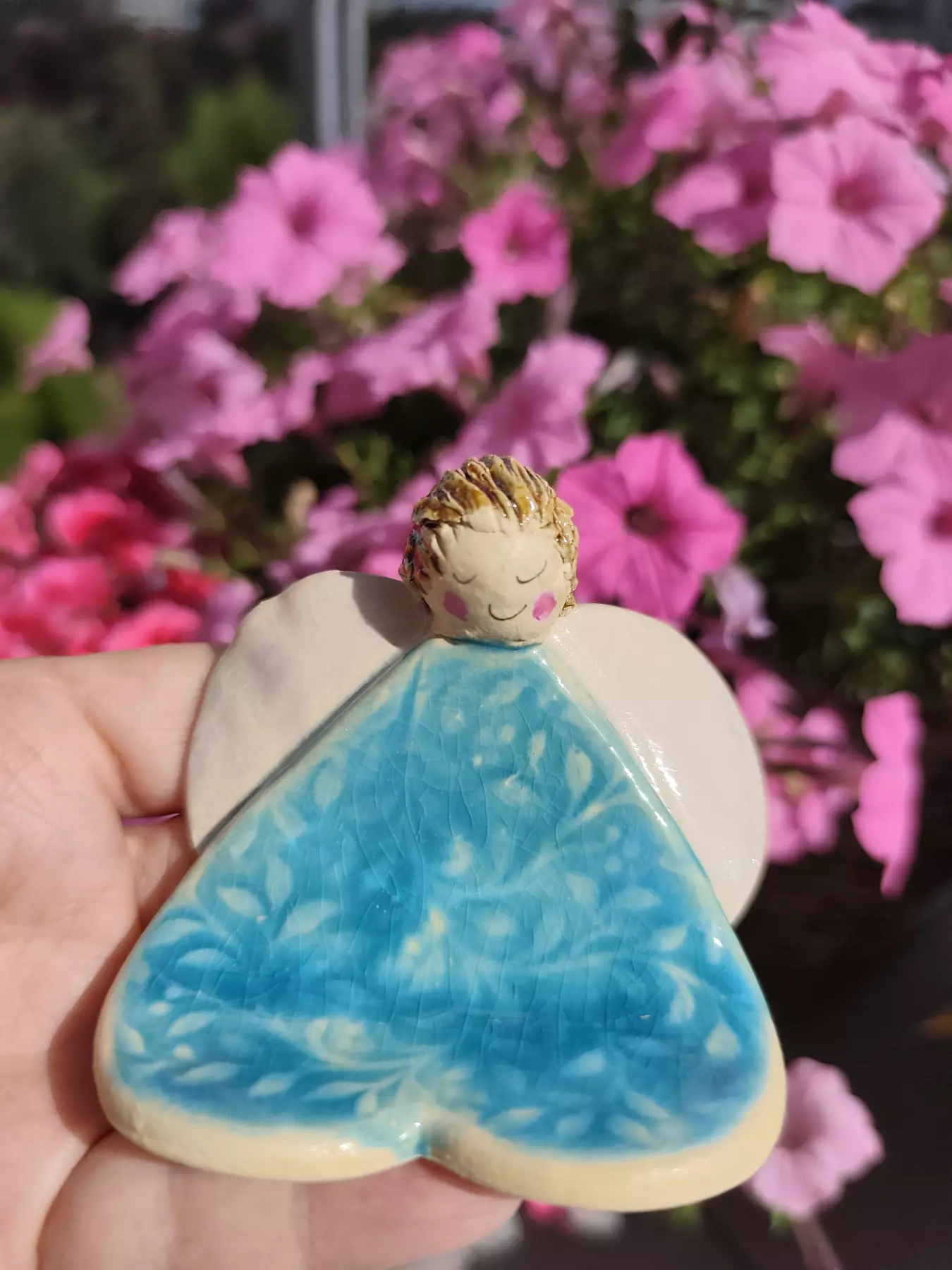 Aniołek ceramiczny serduszko