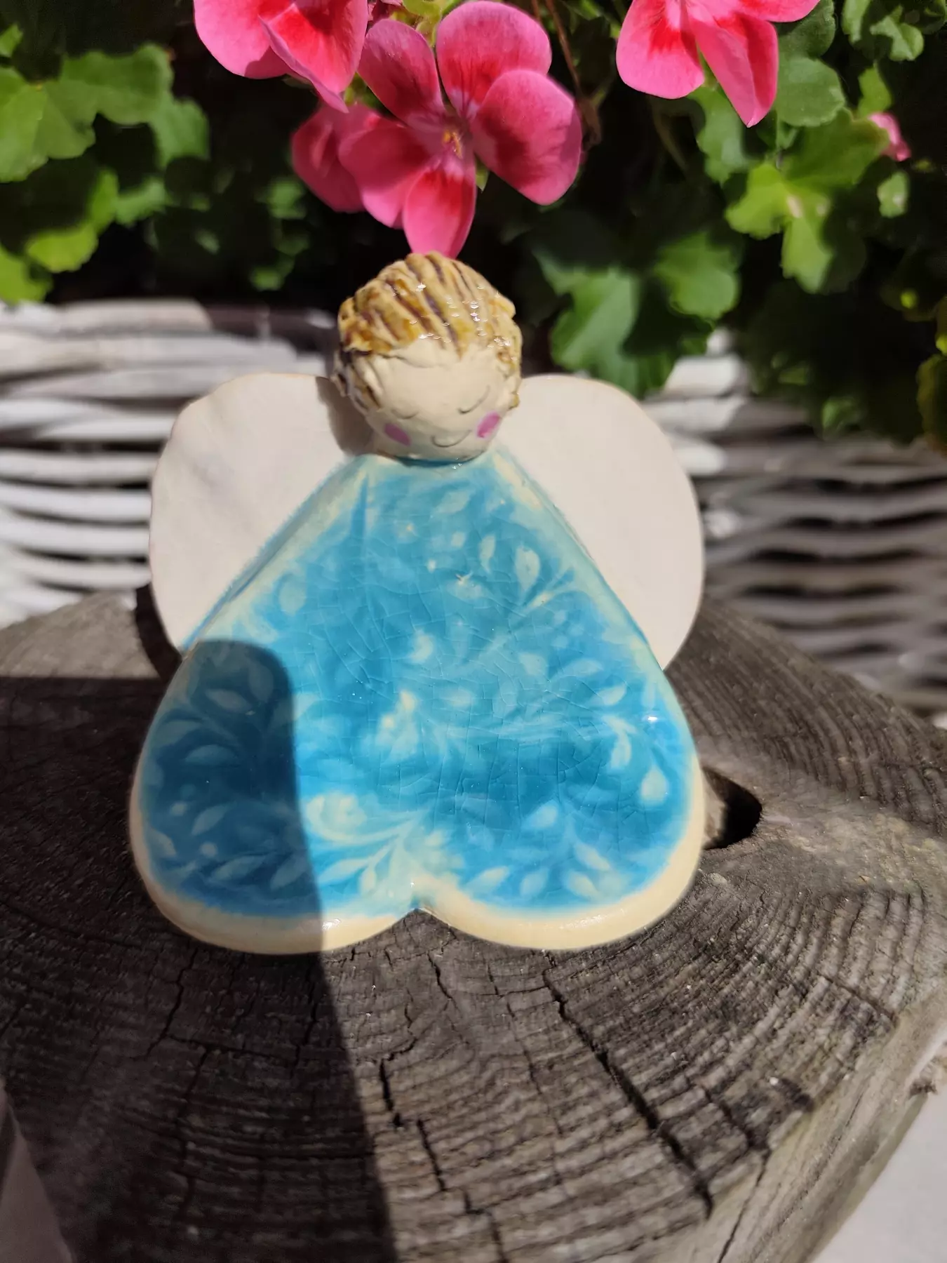 Aniołek ceramiczny serduszko