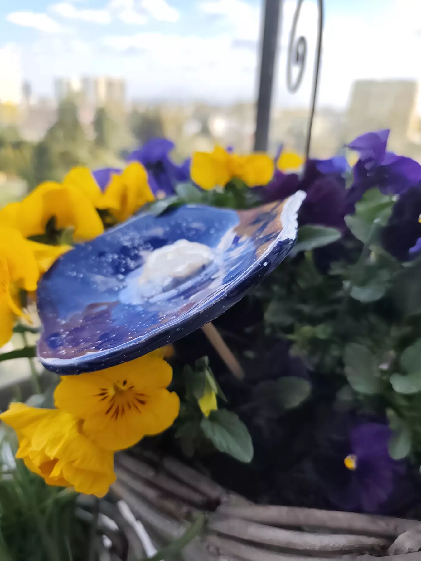 kwiat ceramiczny