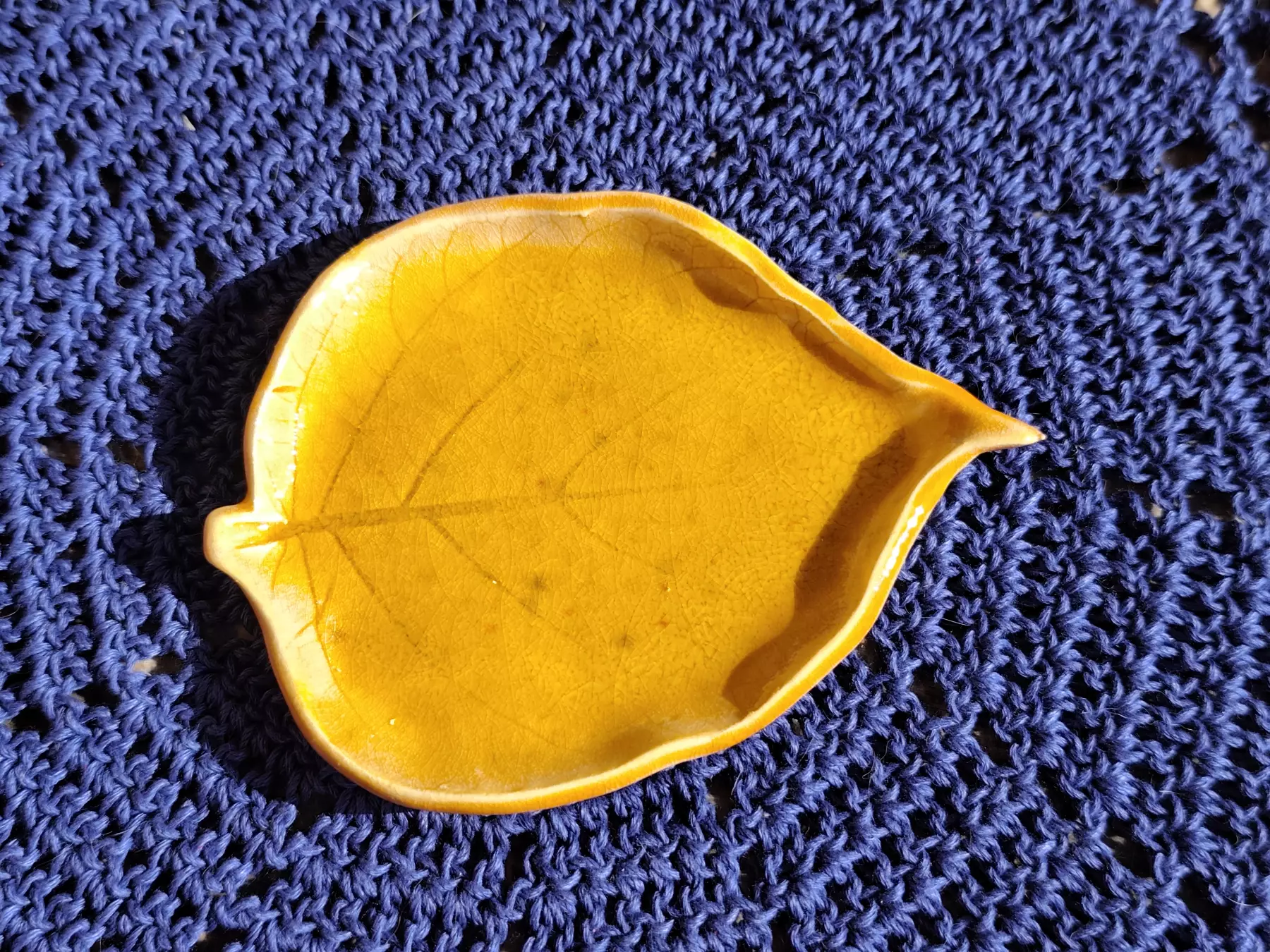 liść ceramiczny hortensji