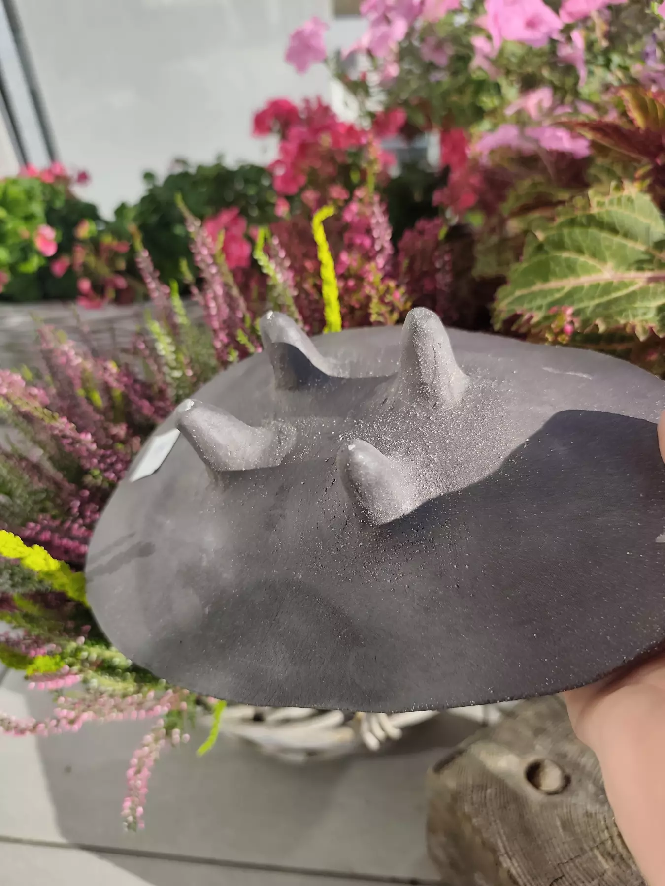 Misa ceramiczna na nóżkach