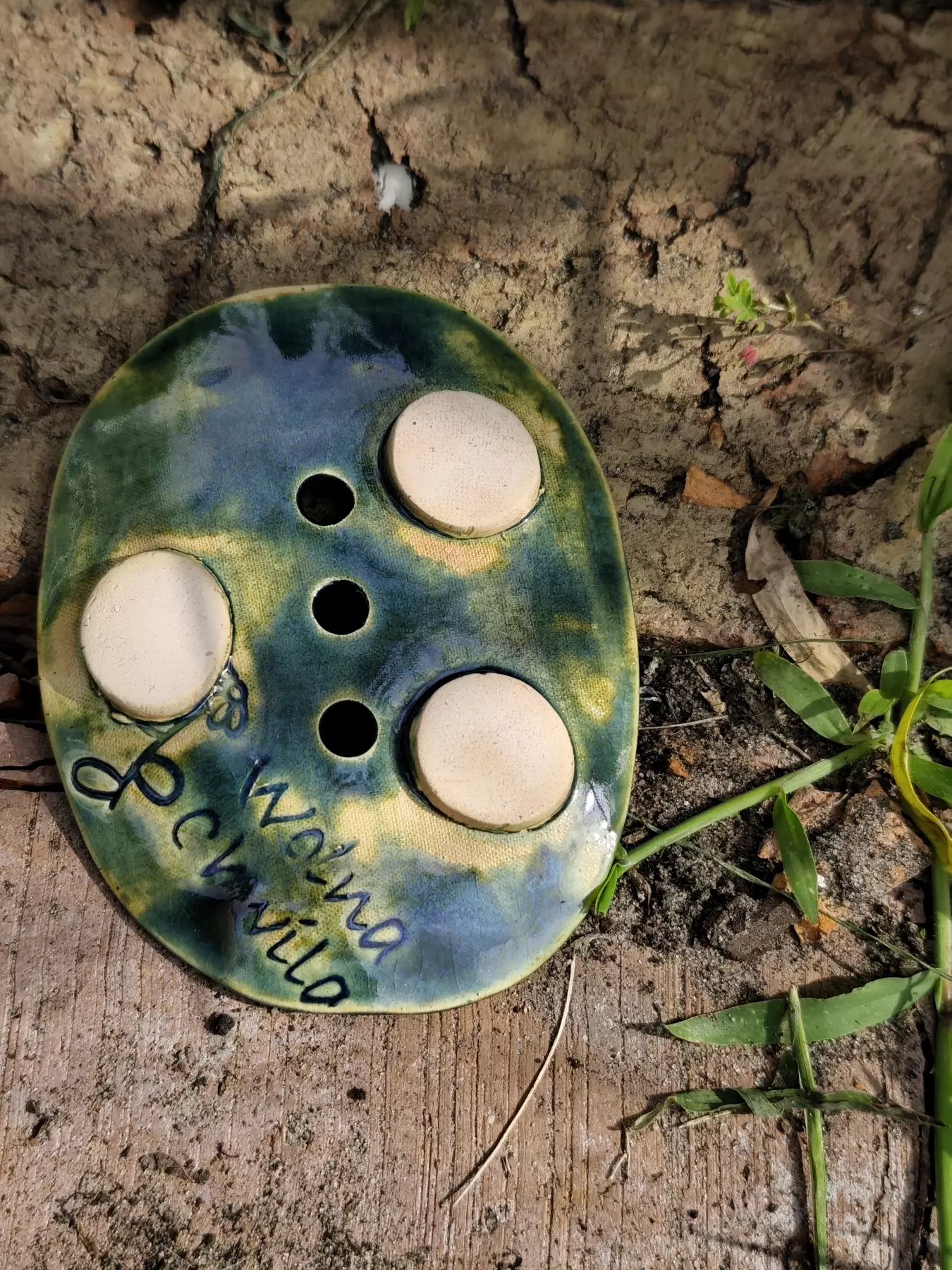 Mydelniczka ceramiczna liść