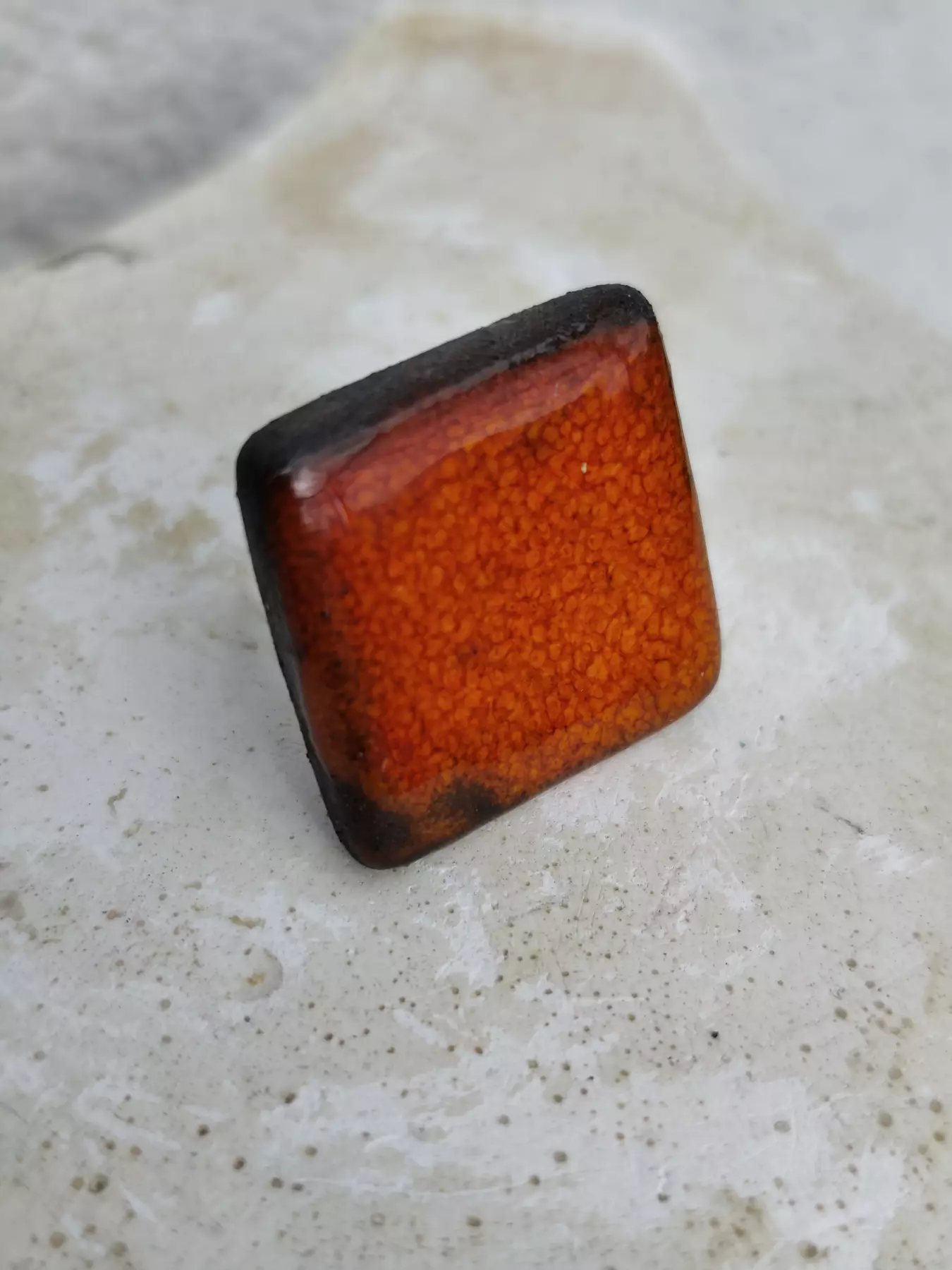 Pierścionek ceramiczny kwadrat duży