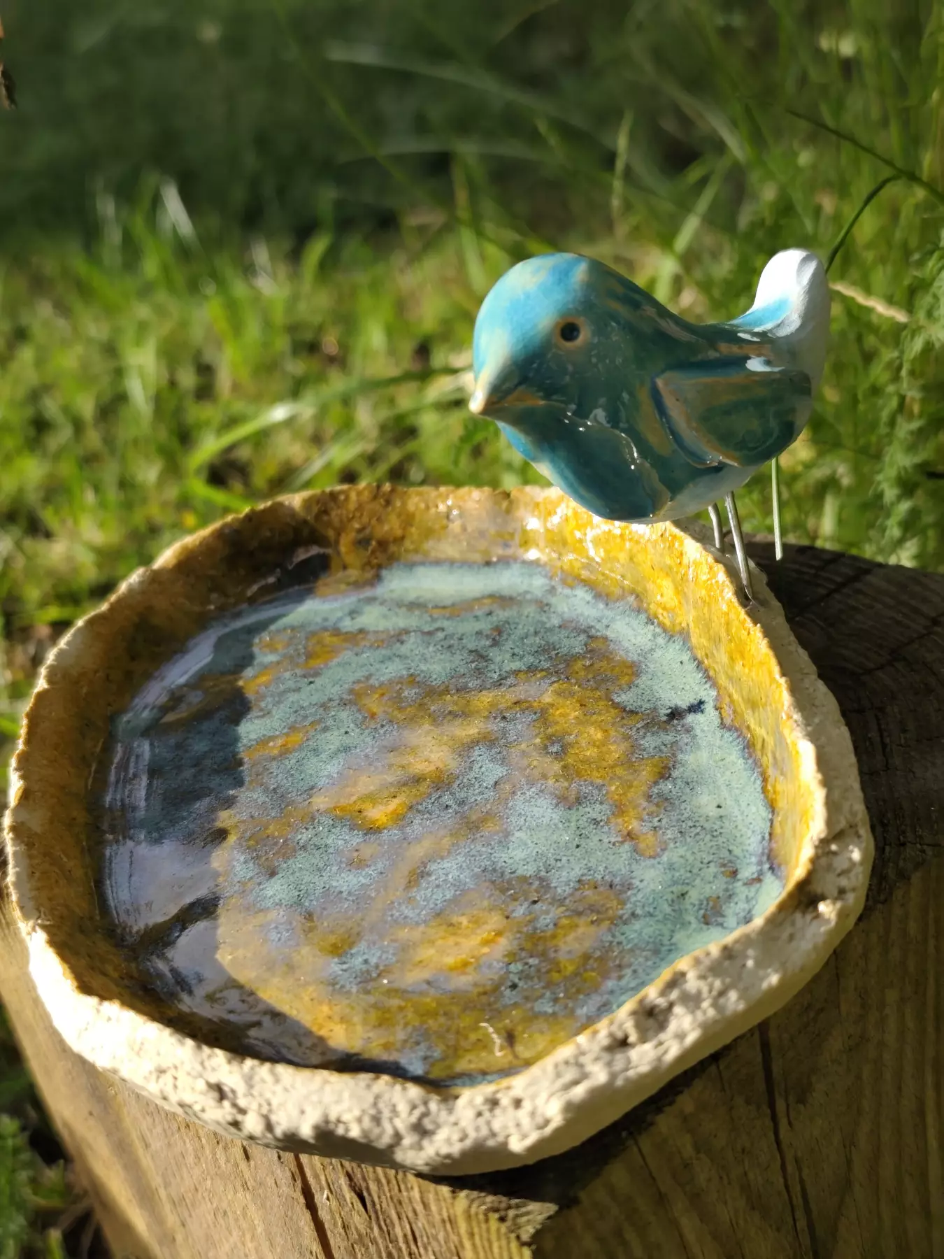 Poidło ceramiczne z błękitnym ptaszkiem