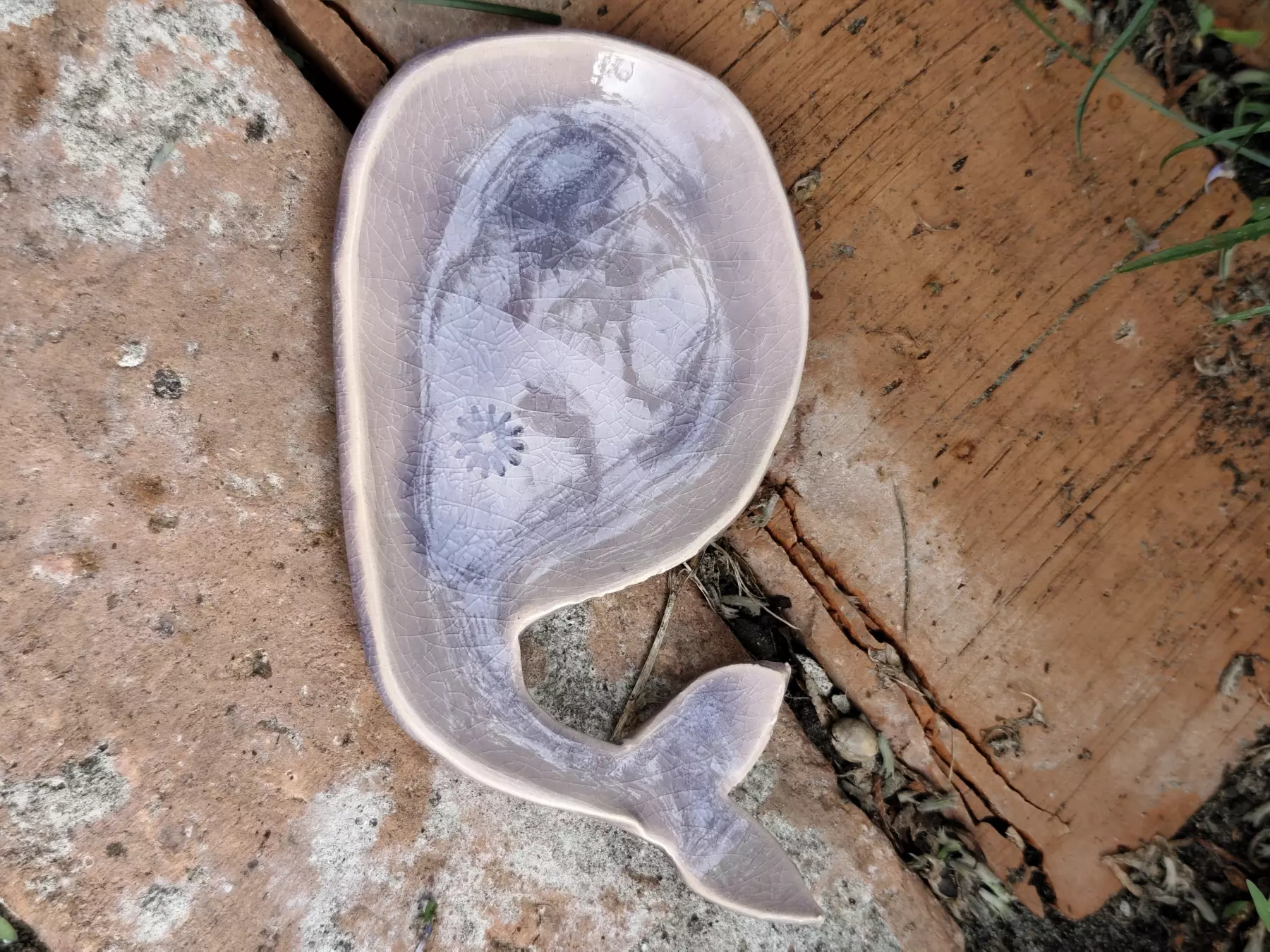 Pojemnik ceramiczny delfinek