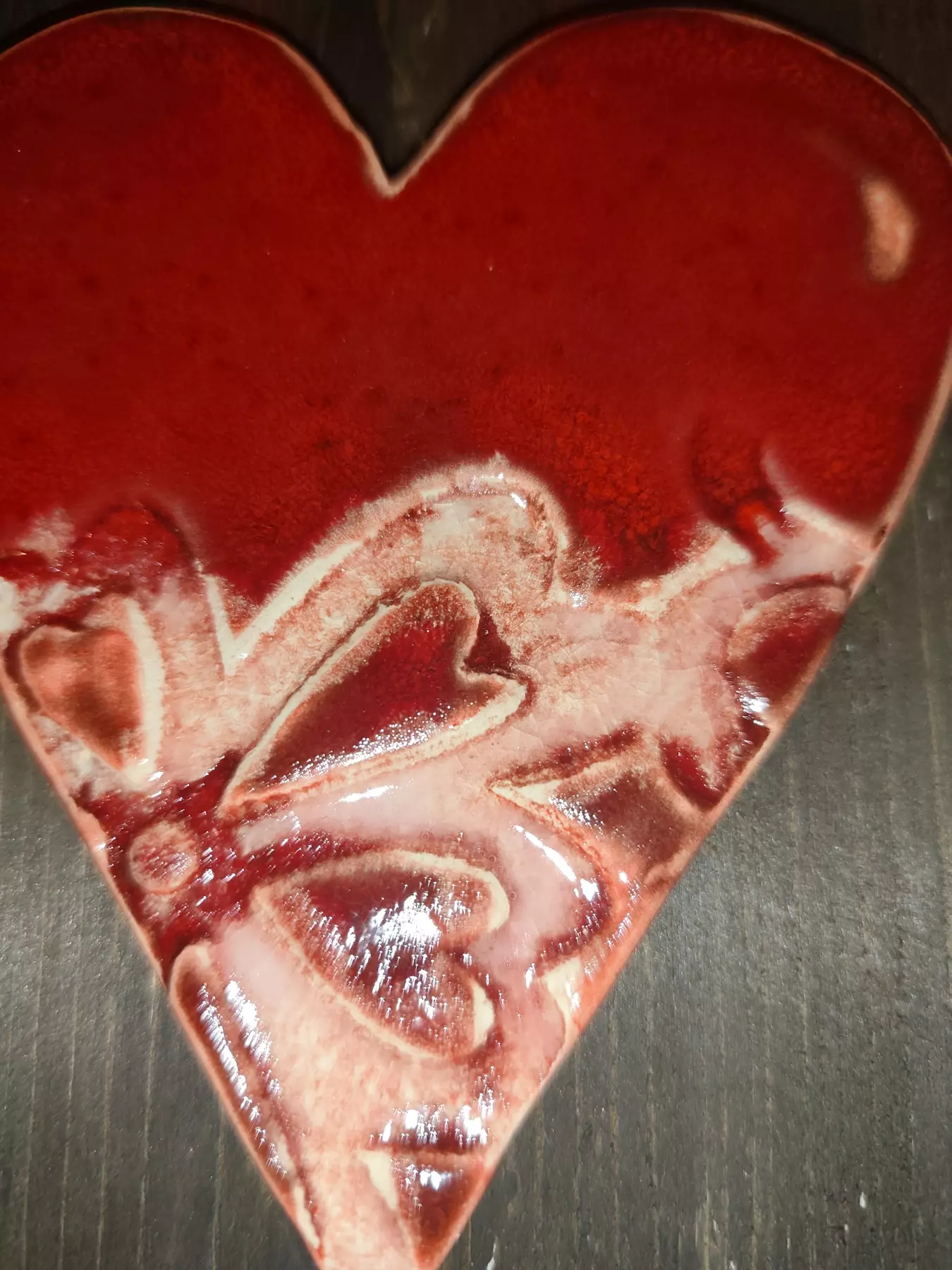 Serce ceramiczne na desce 1