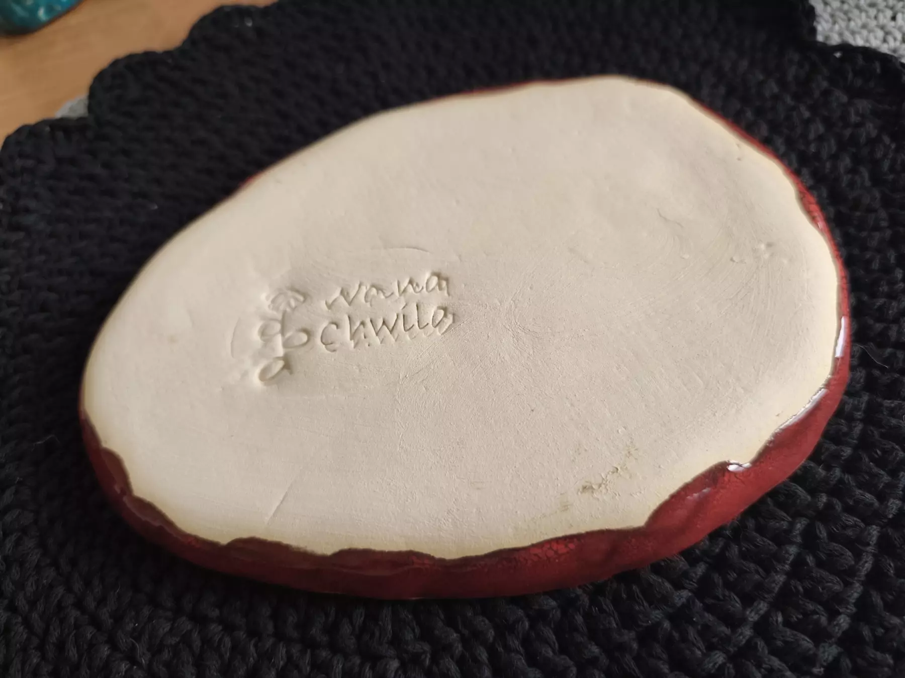 Talerz ceramiczny we wzory